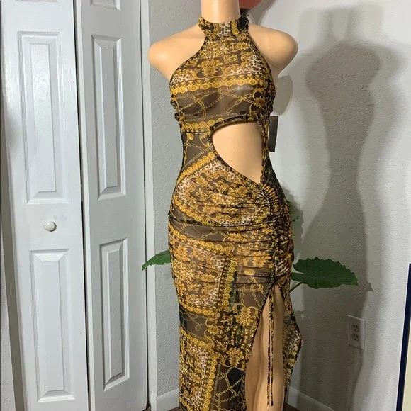 Chic Asymmetrical Brown Cut-Out Dress - Picture 6 of 6